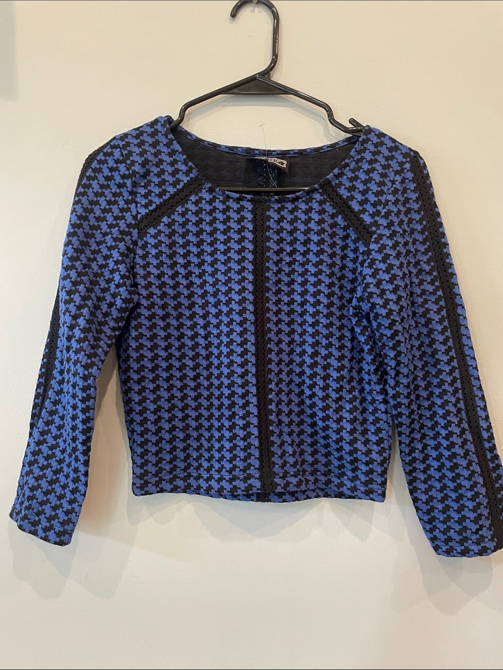 Blue and Black Houndstooth Cropped top like new small